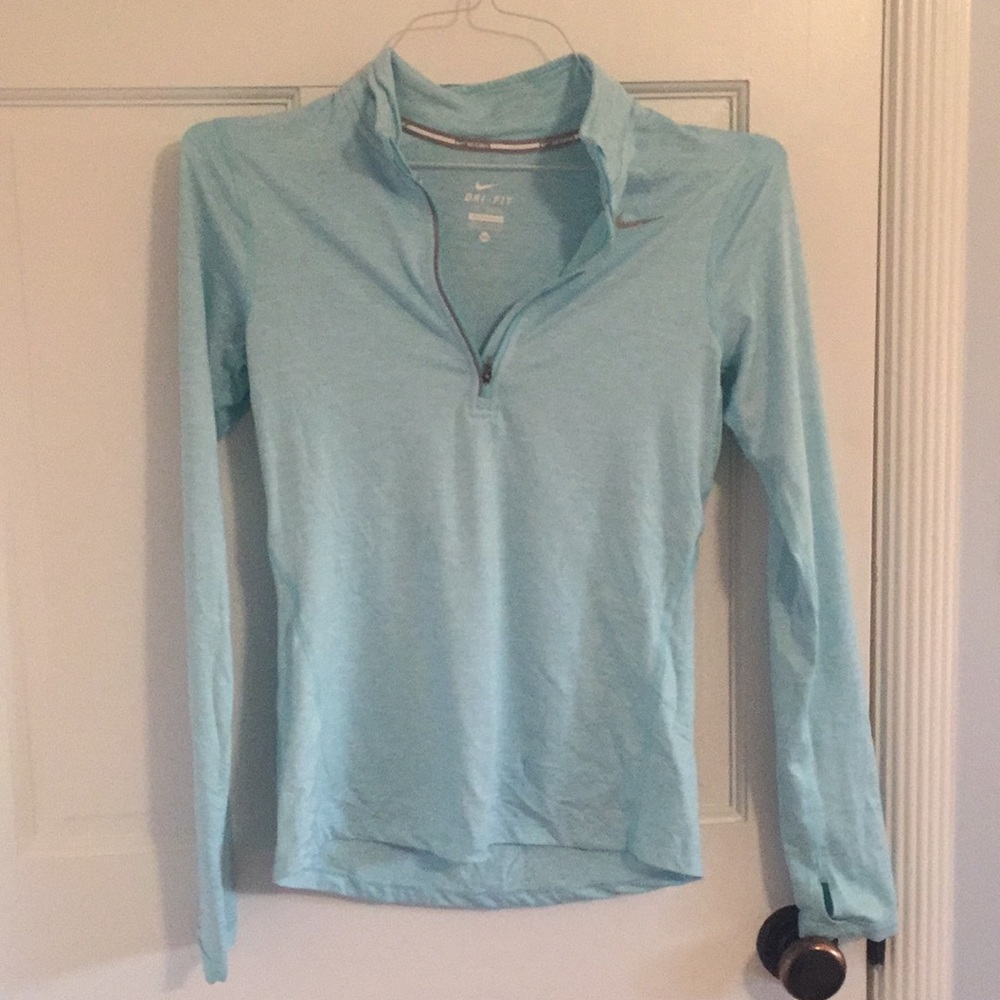 Nike Dri Fit Pullover workout top